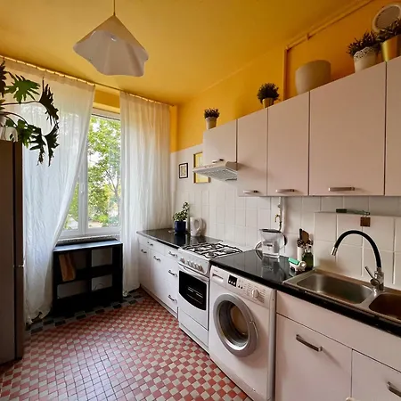 Duze, Sloneczne I Spokojne Dwupokojowe Mieszkanie W Centrum Miasta Breslavia