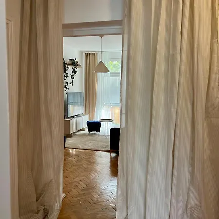 Apartamento Duze, Sloneczne I Spokojne Dwupokojowe Mieszkanie W Centrum Miasta Breslavia