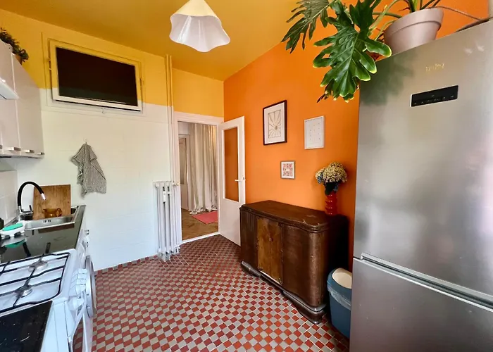 Duze, Sloneczne I Spokojne Dwupokojowe Mieszkanie W Centrum Miasta